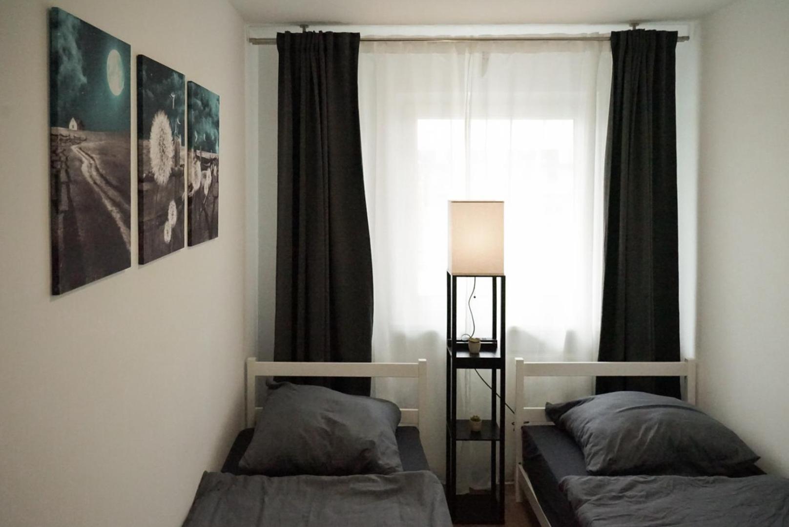 Moeblierte 3-Zimmer-Wohnung Nahe Duesseldorf In Duisburg-Sued Exterior foto