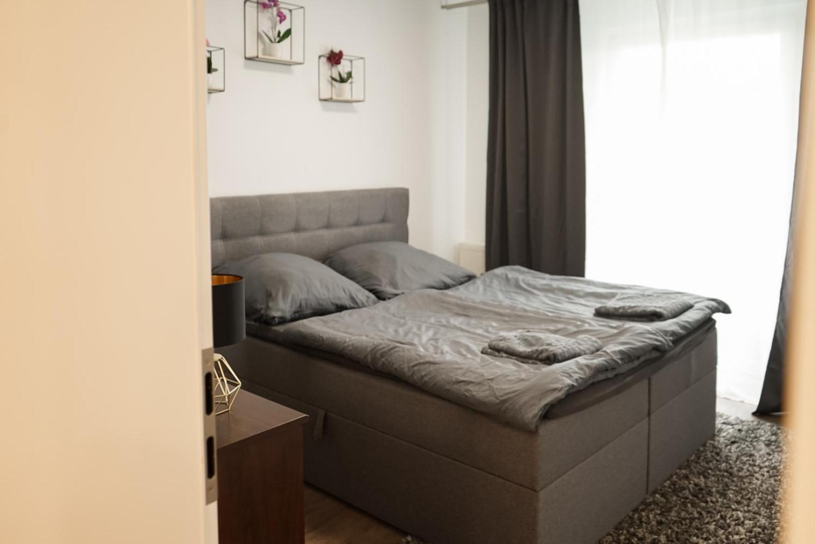 Moeblierte 3-Zimmer-Wohnung Nahe Duesseldorf In Duisburg-Sued Exterior foto