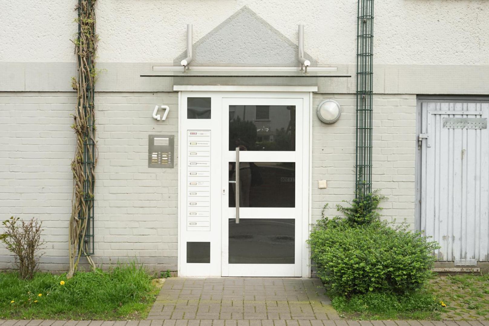 Moeblierte 3-Zimmer-Wohnung Nahe Duesseldorf In Duisburg-Sued Exterior foto